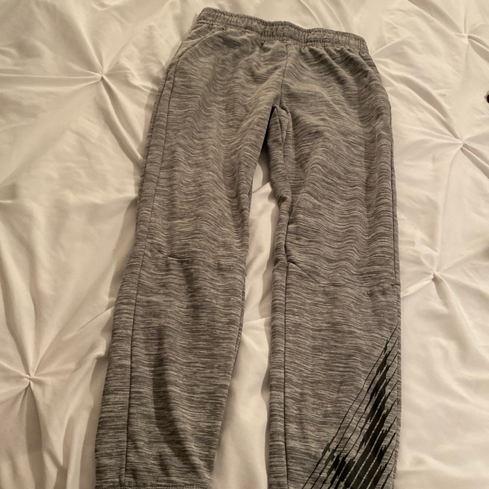 Nike boys size large joggers dri fit